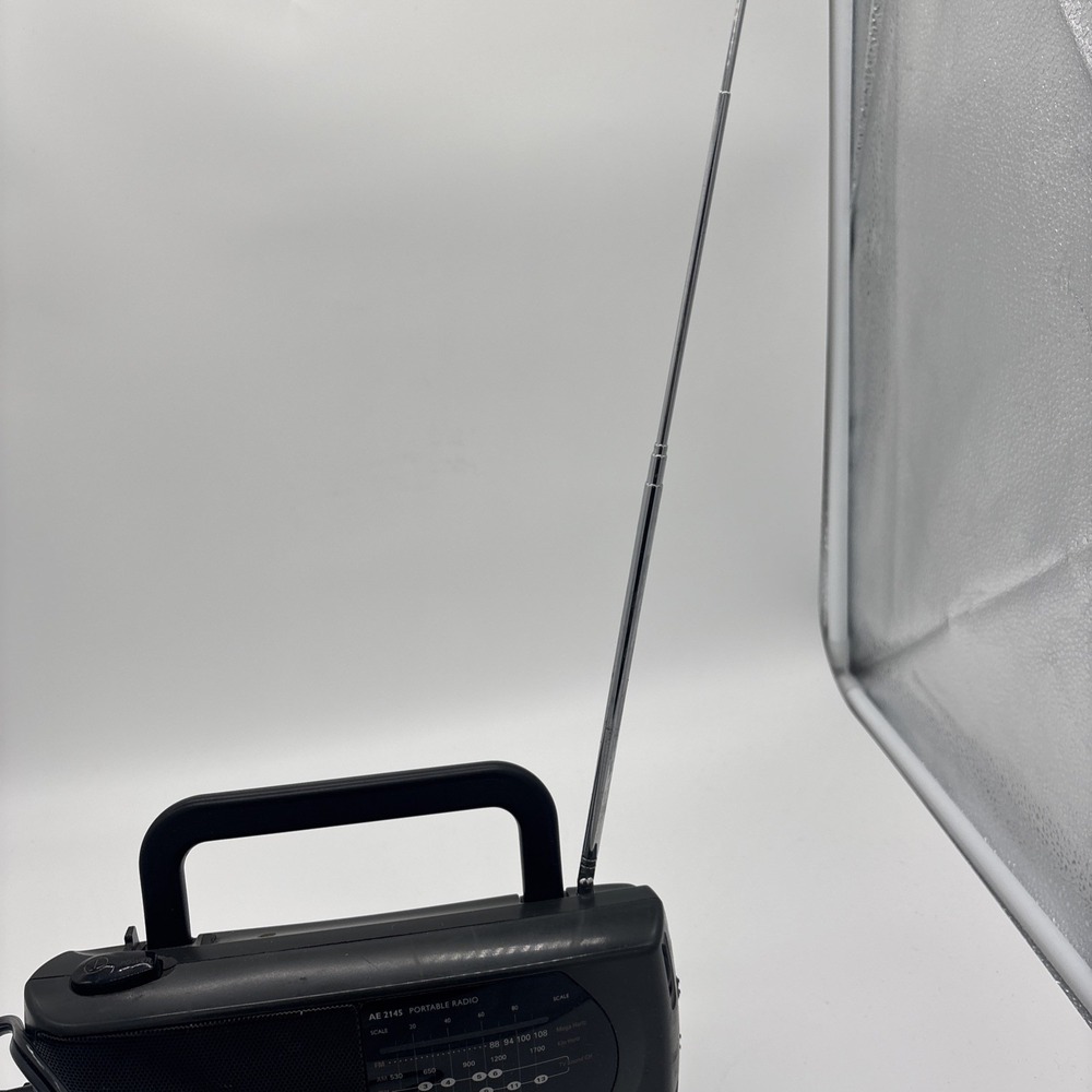 Magnavox AE2145 Portable AM FM TV Weather Radio Black . Tested And‎ Working. - Picture 6 of 15
